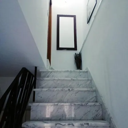 Lejlighed Raffy House